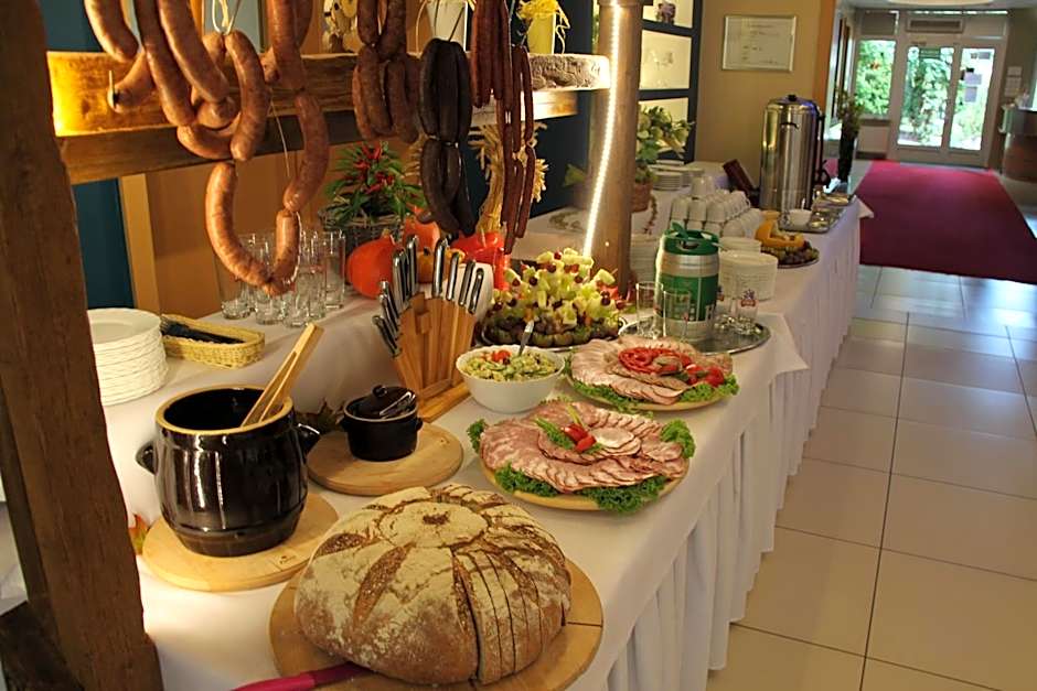 Hotel Zielony & OW Borowik & Pensjonat Manhattan - Centrum Rekreacji i Wypoczynku GASTROTUR