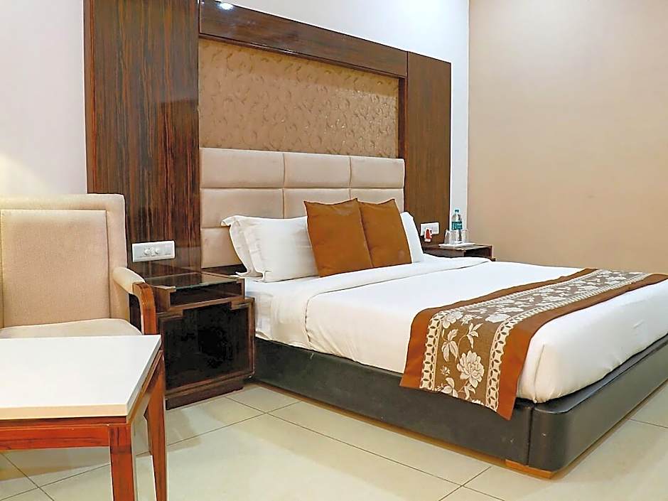 The Celestial Park Hotel