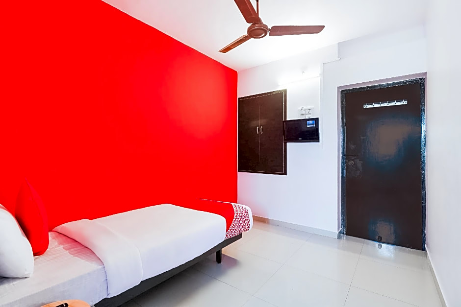 Hotel O Maruthi Gandhi Park