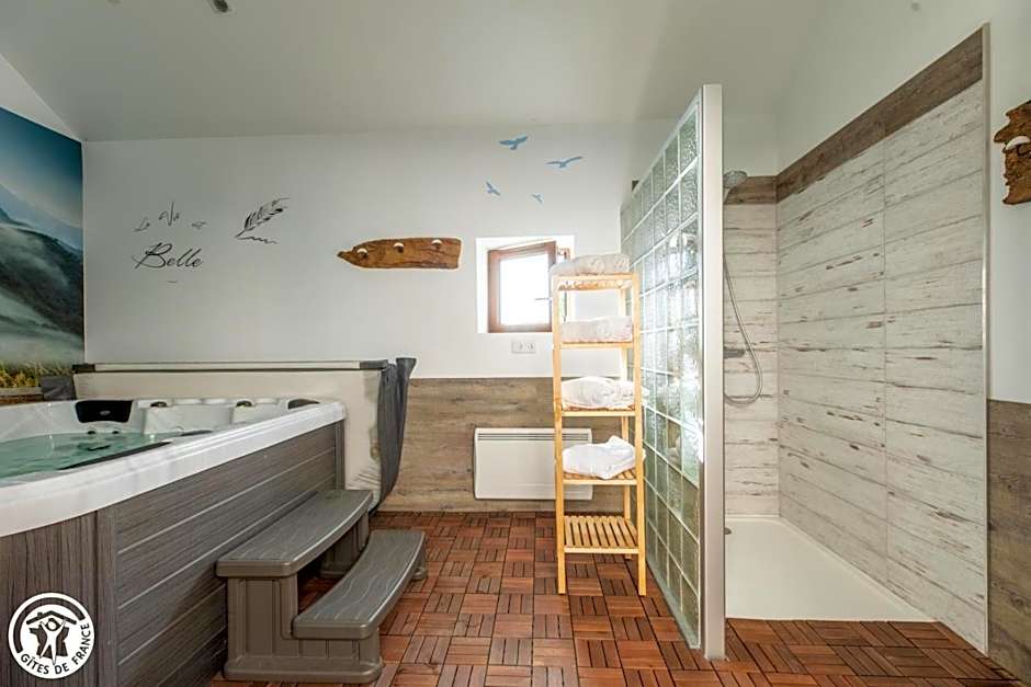 Aux 2 Puys - Gîte "Le Lemptégy"