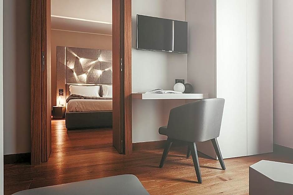 Bacã Suites, Restaurant & Bar