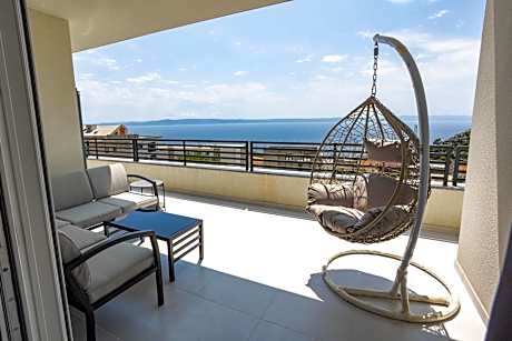 Sunshine House Makarska with Free Beach Parking