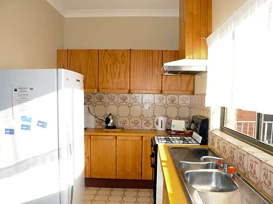 Snowgate Motel + Apartments