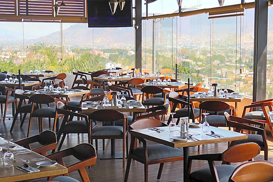 Hotel Fortin Plaza