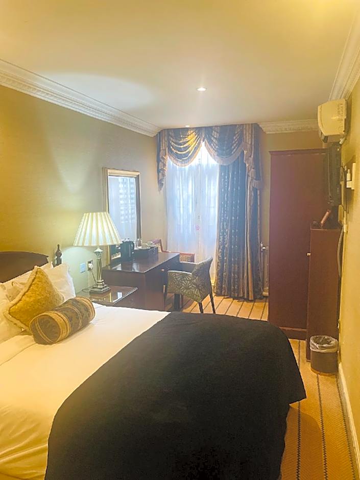 The Colonnade London