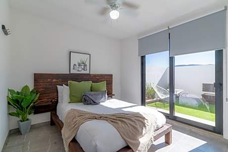 Collins Village Hotel Boutique