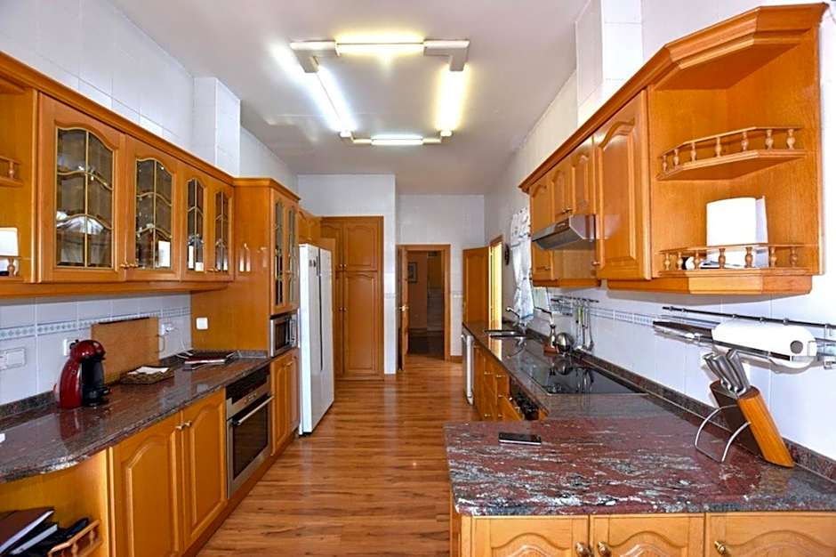 Torreta Of Gormaig, House with swimming pool