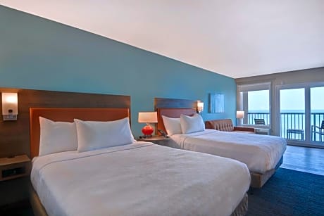 Queen Studio Suite with Two Queen Beds - Ocean Front