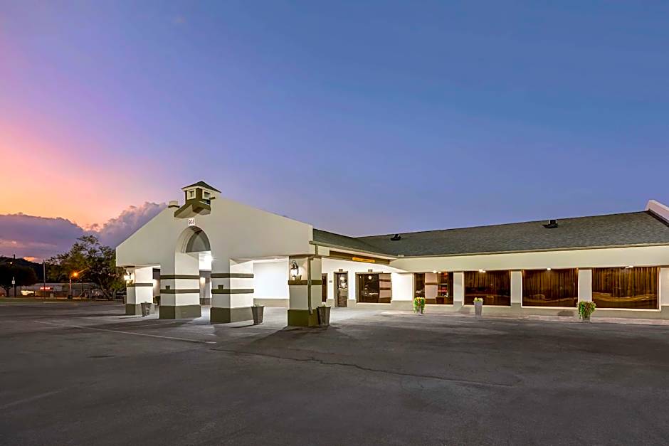 Best Western Post Oak Inn