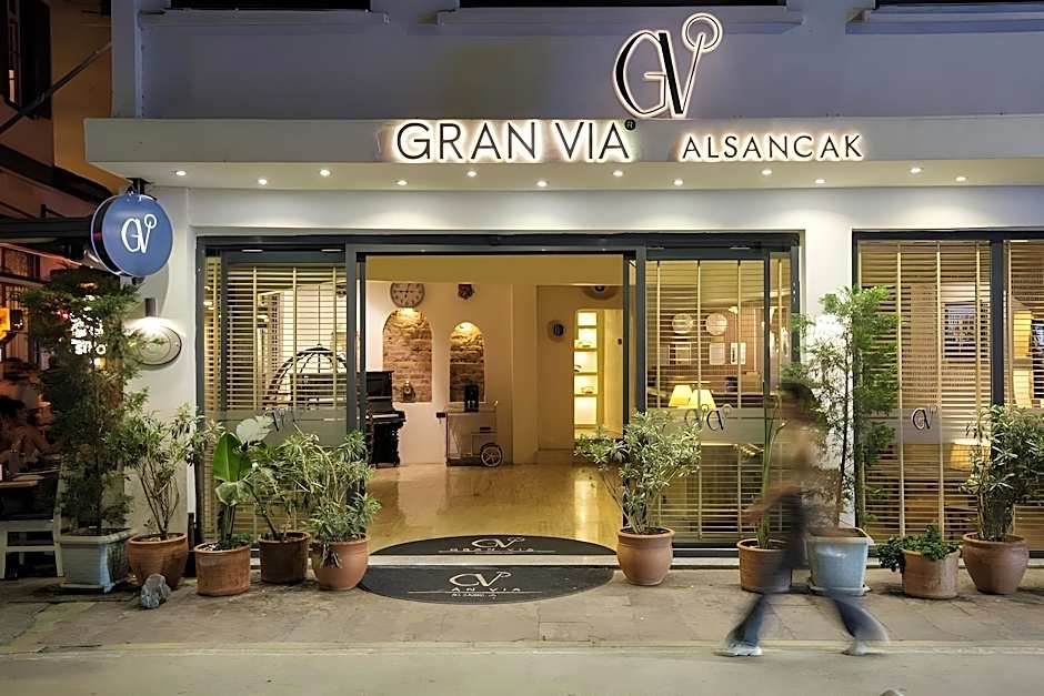 Gran Via Alsancak ( Boutique Hotel )