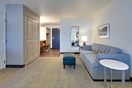 Standard King Room with Sofa Bed