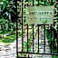 Lani's House by the Ponds