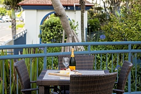 1 Bedroom Pool Apartment