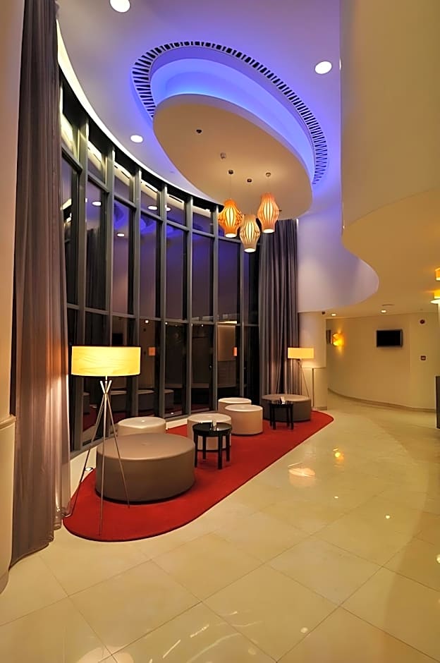Majestic Arjaan By Rotana