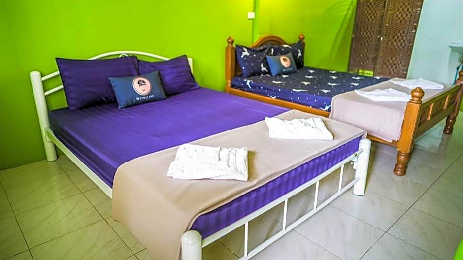 RoomQuest Amphawa VaylaSamran