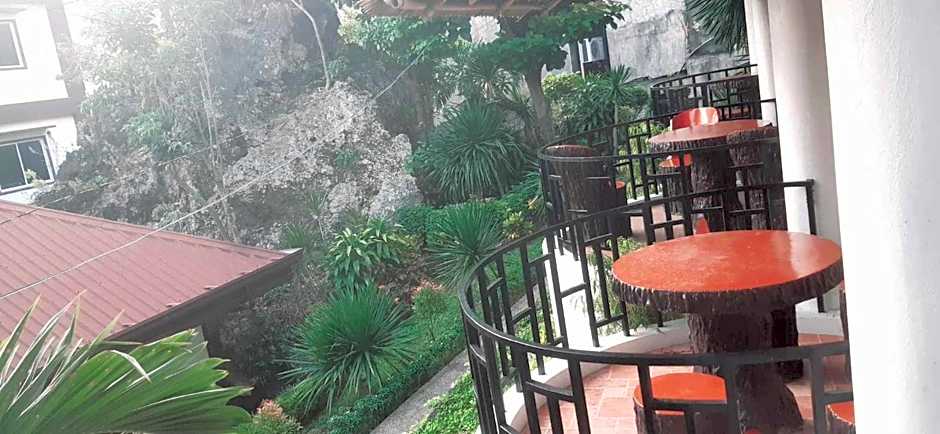 Avana Hills Boracay Prime Grand Suite 202