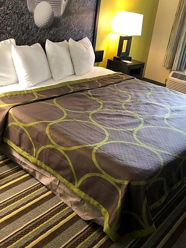 Super 8 by Wyndham Augusta