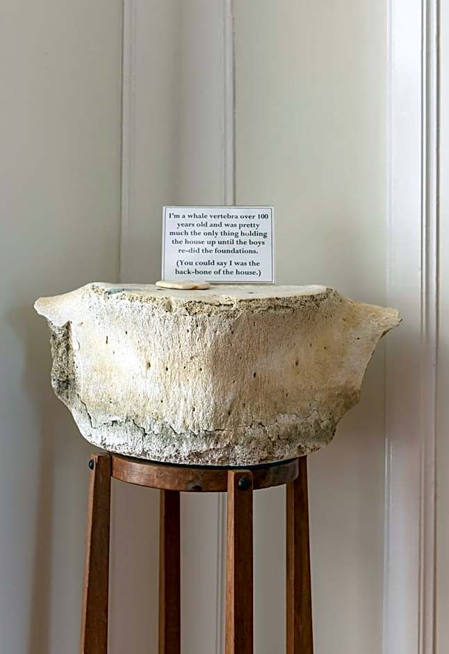 Arcadia Lodge Russell