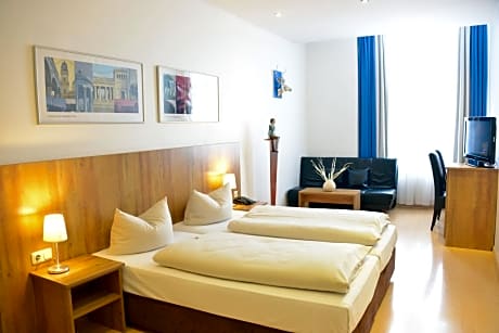 Comfort Single Room (2 Twin Beds)