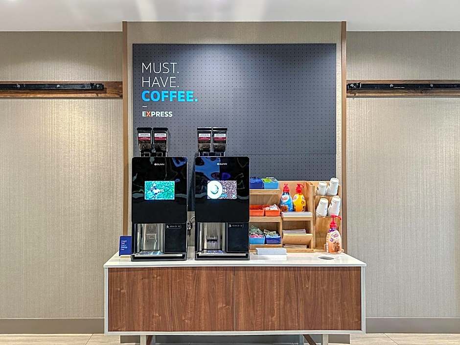 Holiday Inn Express Hurricane Mills Waverly By IHG