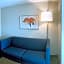 Holiday Inn Express & Suites Marquette By IHG