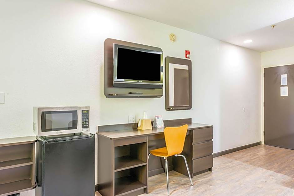 Motel 6-Gastonia Charlotte I-85