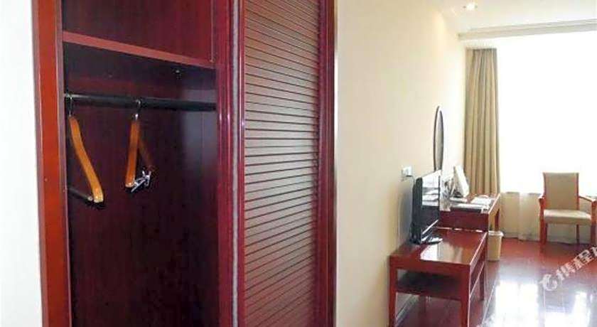 Greentree Inn Tianjin Wuqing Distric Bohai Market