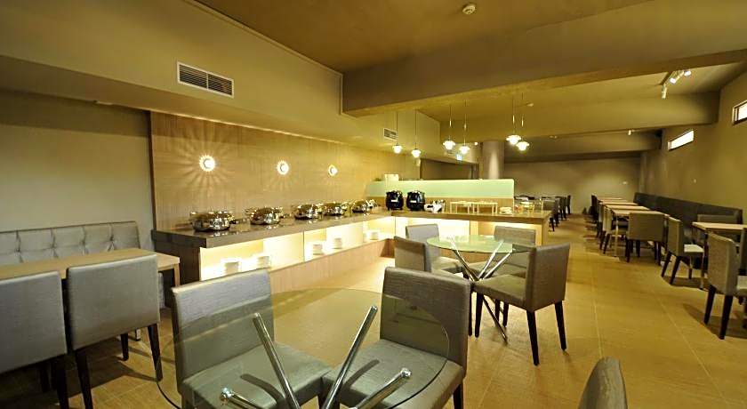 The Riverside Hotel Hengchun