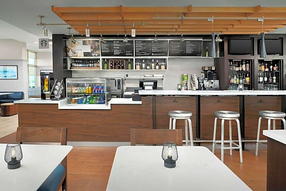 Courtyard by Marriott Virginia Beach Oceanfront/North 37th Street