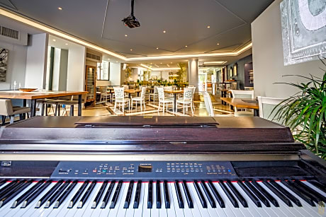 Rex Hotel Kalamata