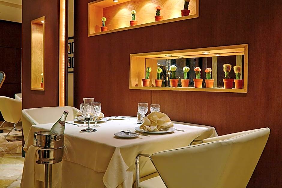 The Penthouse Suites Hotel