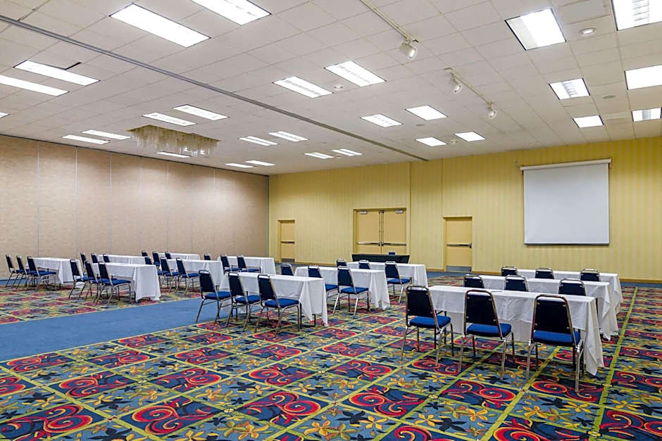 Red Lion Hotel & Conference Center Cheyenne