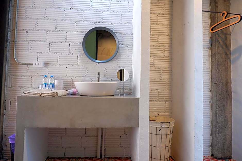 Black Elephant Boutique