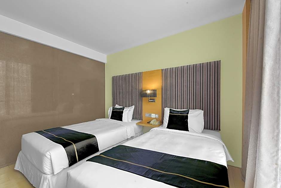 Sunday Hotel Subang