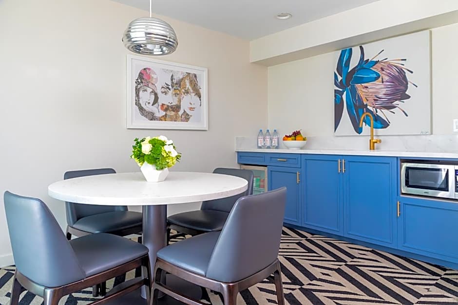 Chamberlain West Hollywood