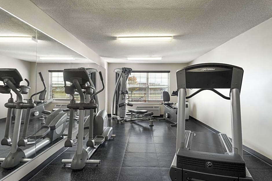 Country Inn & Suites by Radisson, Fort Dodge, IA