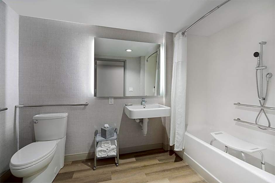 Holiday Inn Express St. Albans By IHG