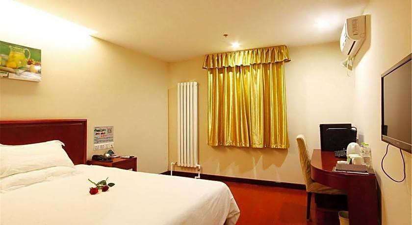 GreenTree Inn Beijing Lin Cui Road Business
