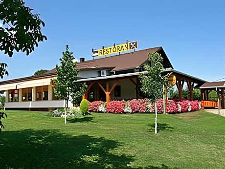 Hotel Degenija