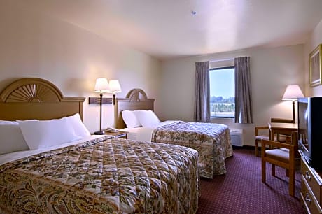 2 Double Beds Smoking