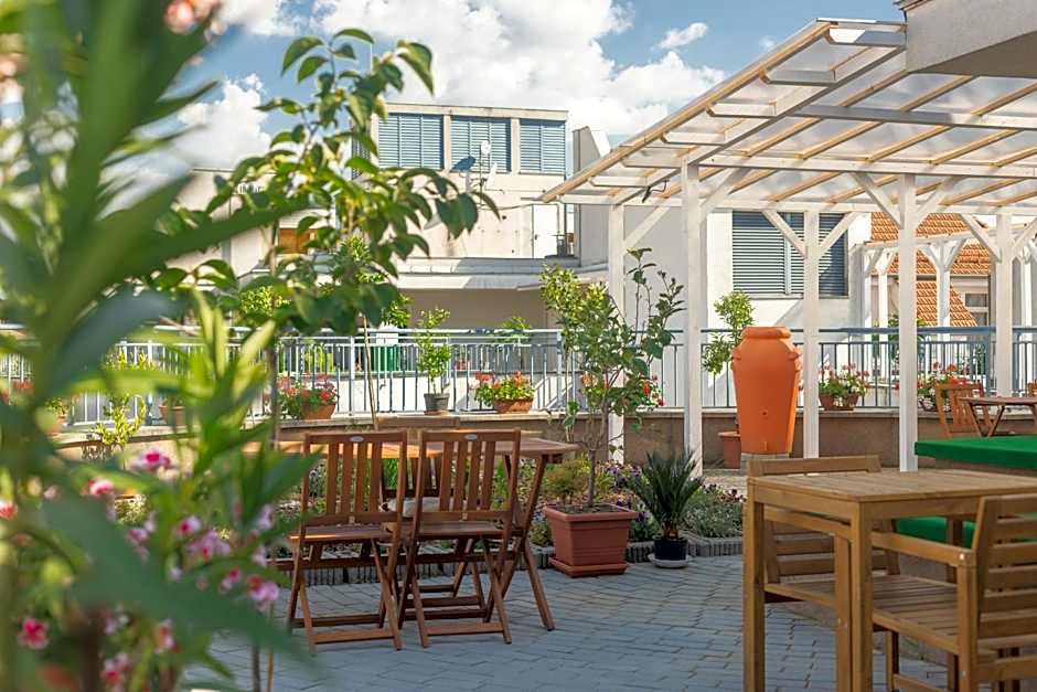 Rooftop City Residence with Underground Parking