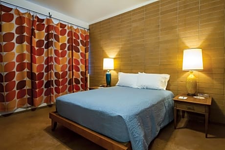 The Downtown Clifton Hotel