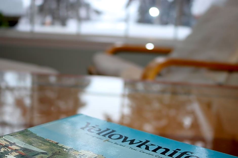 Great Slave Lakeside Bed & Breakfast