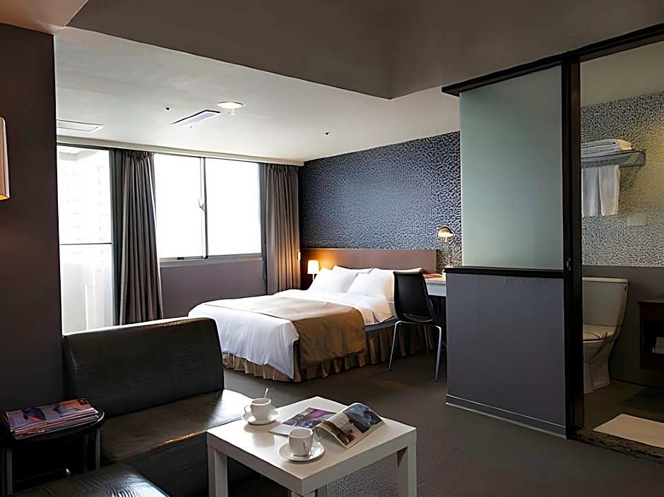 The Galerie Hotel