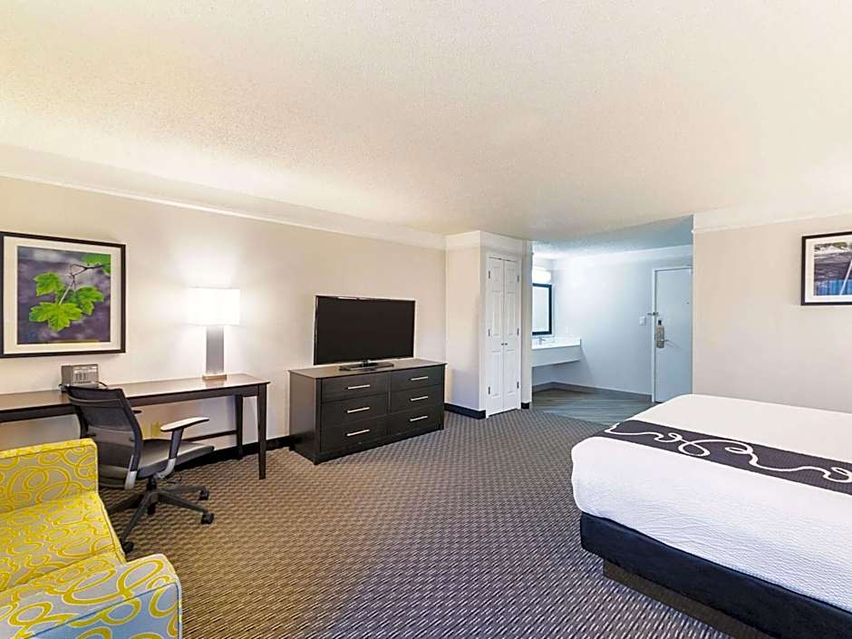 La Quinta Inn & Suites by Wyndham Austin Round Rock