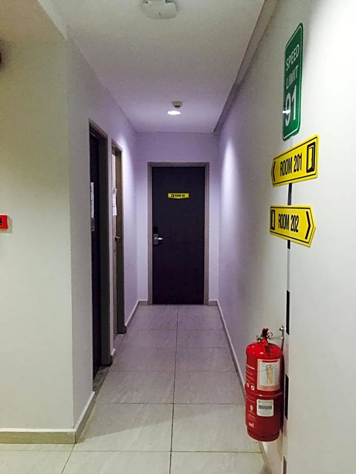 91 Street Boutique Inn