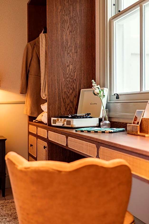 No.124 by GuestHouse, Brighton