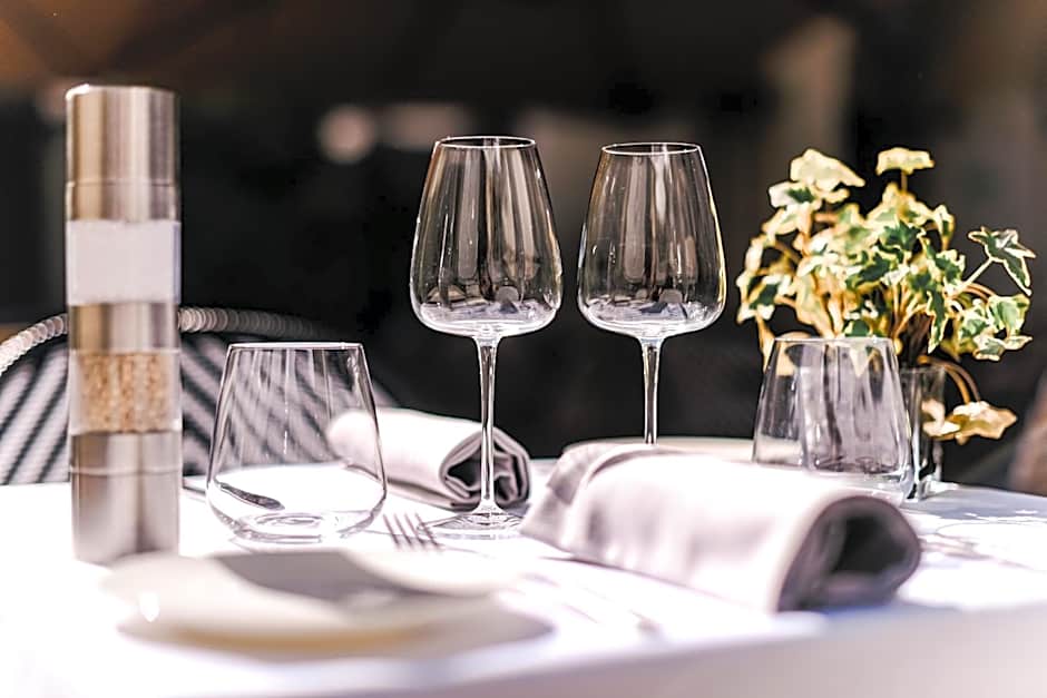 Grand Hôtel Champs-Elysées