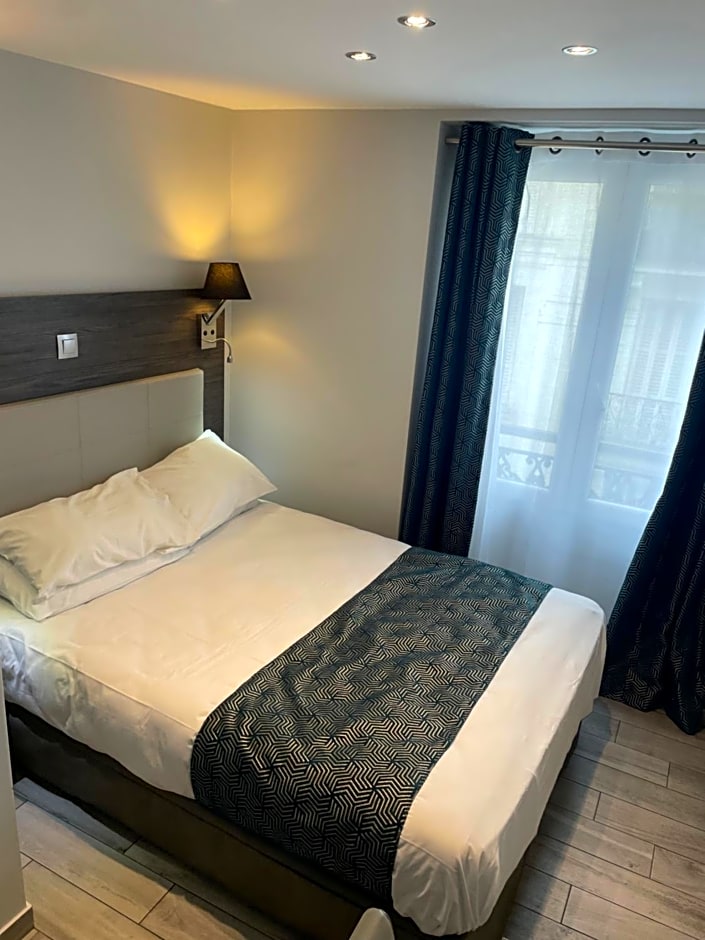 Mary's Hotel Republique
