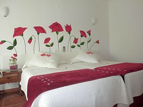 2 Beds